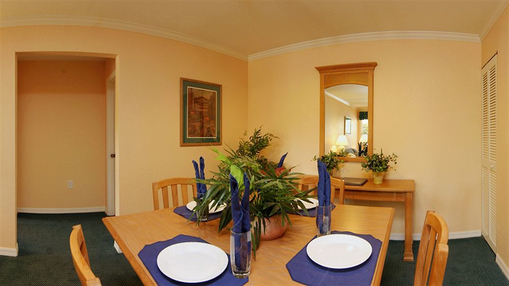 Mainsail Tampa Extended Stay Bagian luar foto